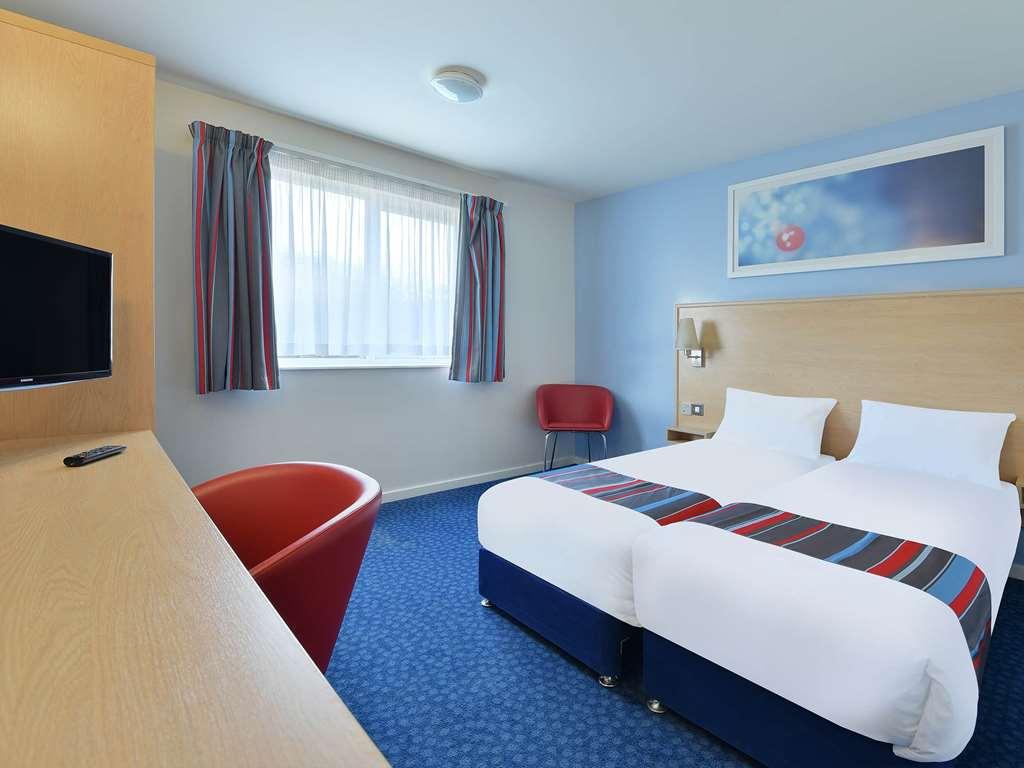 Travelodge Ely Quarto foto
