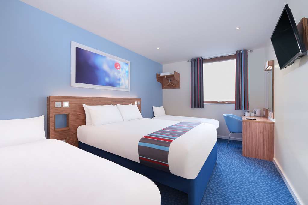 Travelodge Ely Quarto foto